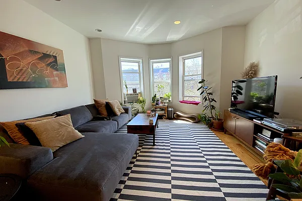 Rented by Douglas Elliman | media 2