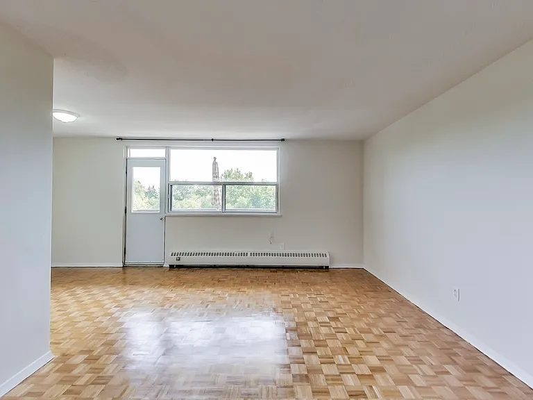 32 Clayland Dr — Photo 15