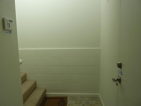 5th image of 3315 Del Mar Ave APT D