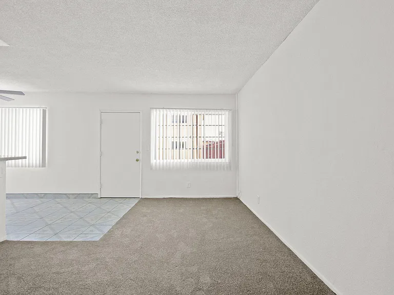 Westminster Apartments — Photo 5