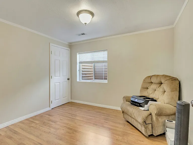 1105 S 1420 E — Photo 15
