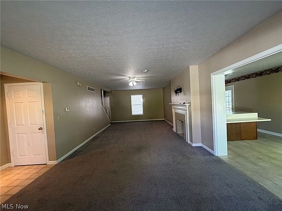 3rd image of 600 Schultz St #A & B