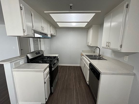 5th image of 4823 & 4827 W 118th Pl #98158A265