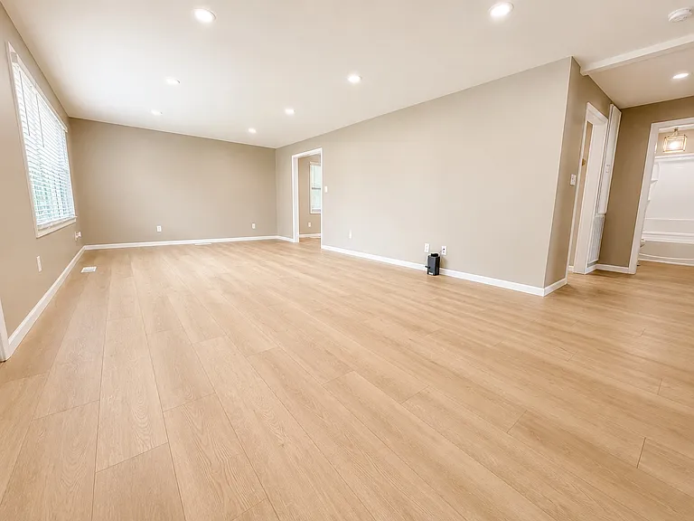 5569 Winchester Rd — Photo 6