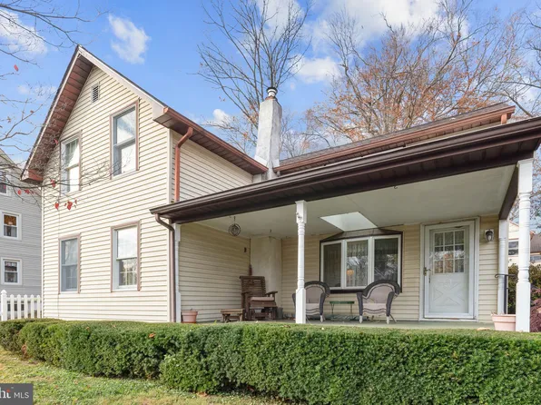 3418 W End Ave, Trevose, PA 19053