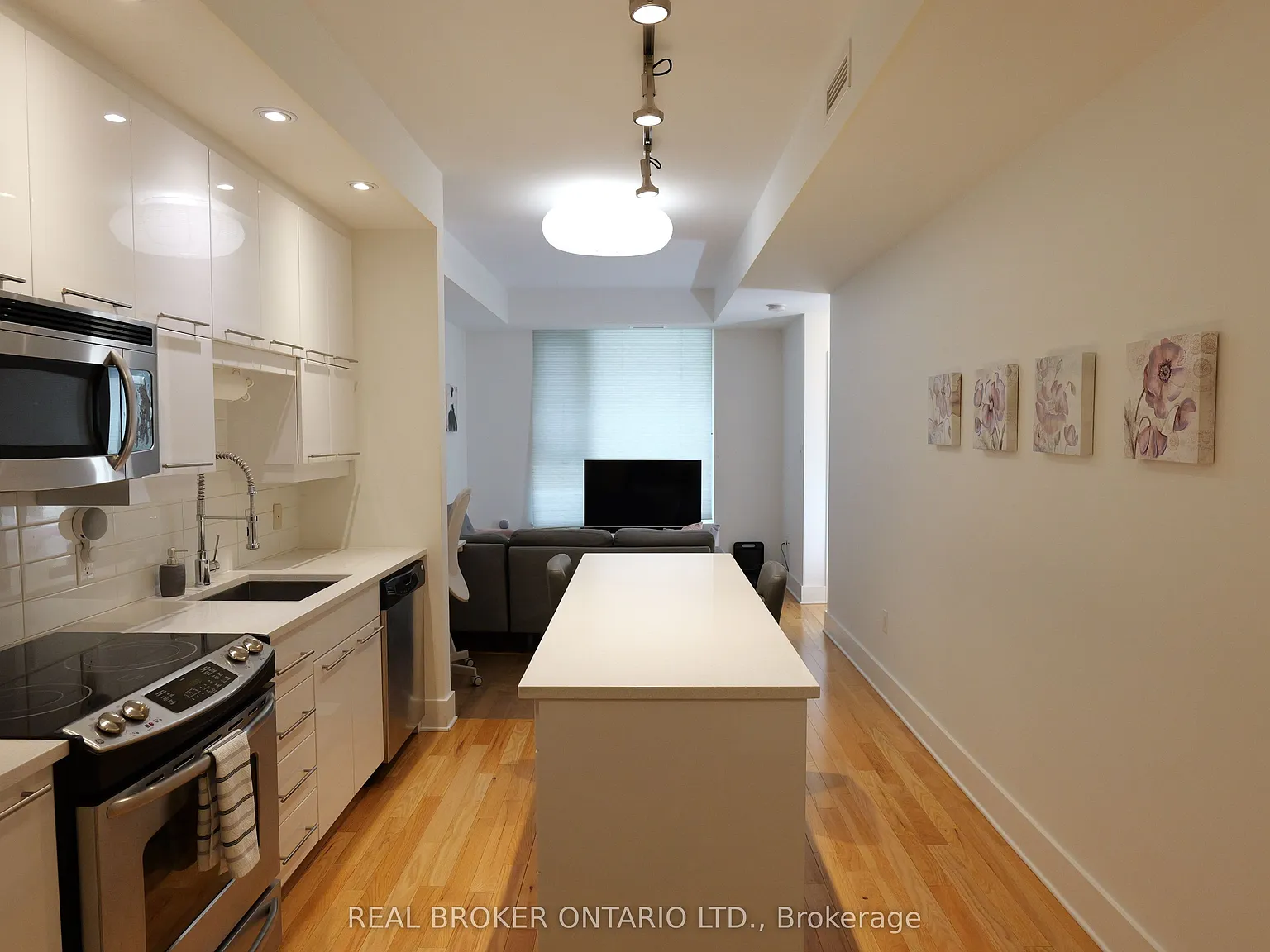 1 bed, $2,050 — Photo 4