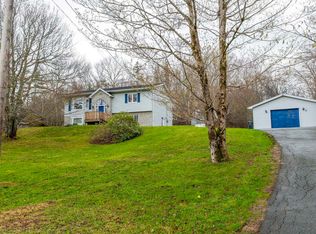 15 Bainbridge Ct, Halifax, NS B2Z 1J5