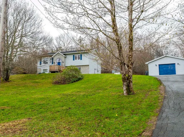 15 Bainbridge Ct, Halifax, NS B2Z 1J5
