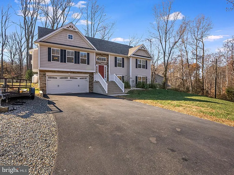 5 Rectory Dr — Photo 2