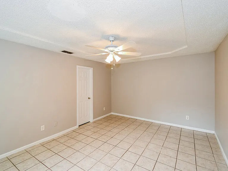 5337 Lacy Jane Way — Photo 9
