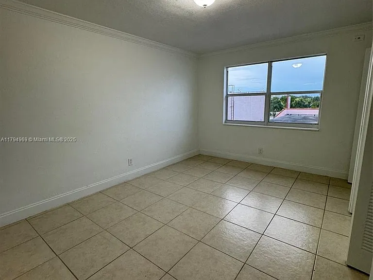 11195 SW 1st St #314 — Photo 5