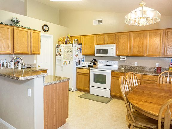 2nd image of 10925 E Covina St