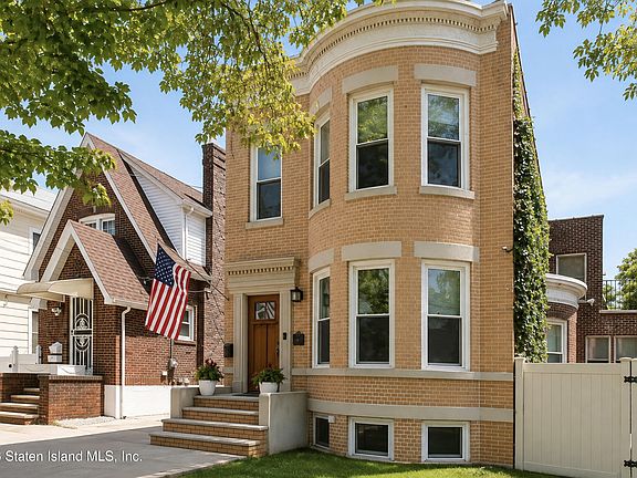 3rd image of 25 Meadow Ave