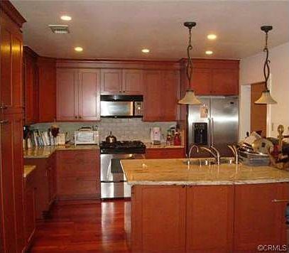 3rd image of 124 S Hermosa Ave