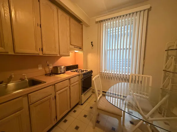 37 S Iowa Ave APT 3F, Atlantic City, NJ 08401