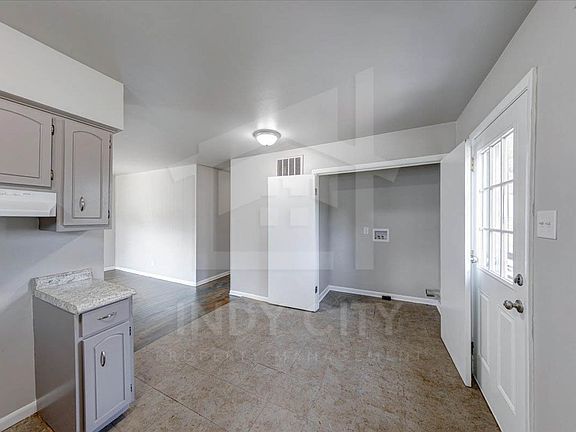 3rd image of 3541 N Grant Ave