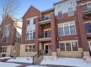 332 Spring St, Saint Paul, MN 55102