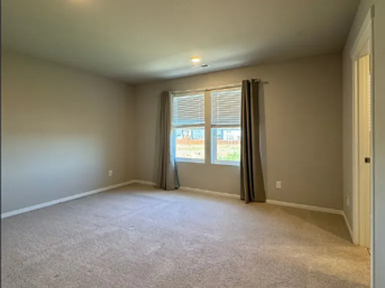 2906 Longhorn Loop — Photo 12
