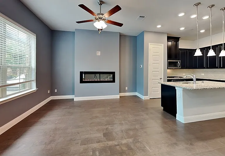 4417 Benton Ln — Photo 3