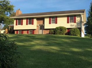 102 Sand Valley Ct, Jonesborough, TN 37659