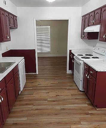 2nd image of 703 E L St