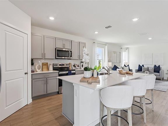 7th image of this home