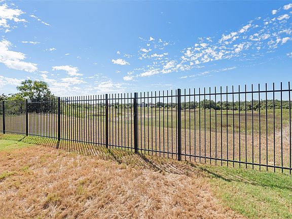 2nd image of 6608 Antigo Ln
