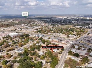 1265 E Common St, New Braunfels, TX 78130