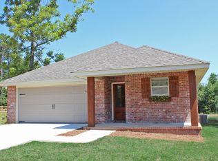 9 Crowns Pt, Hattiesburg, MS 39402