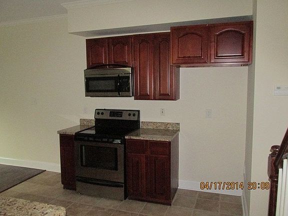 3rd image of 6300 Belmont Park Dr