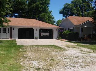 108 E Maple Ave, Hartford, KS 66854