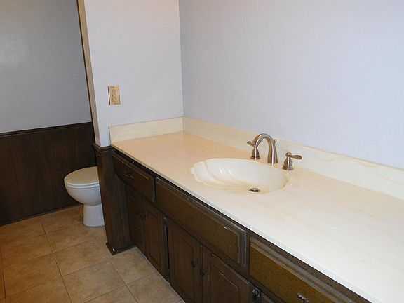 4th image of 2418 N Husband Pl