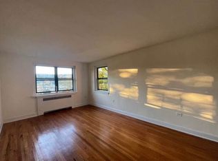 (Undisclosed Address), Yonkers, NY 10701