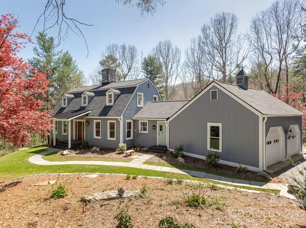 205 Greenleaf Dr, Flat Rock, NC 28731