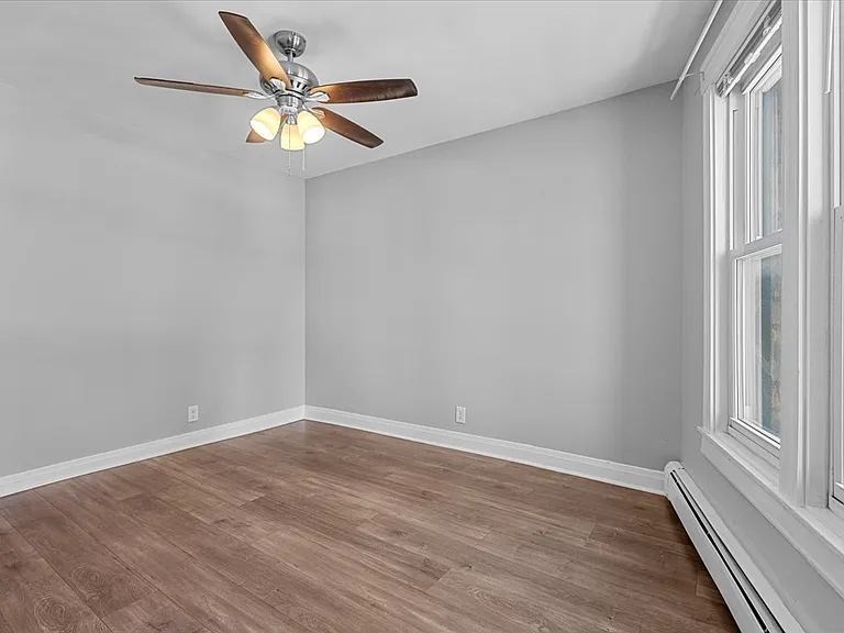 1133 N State St #4D — Photo 10
