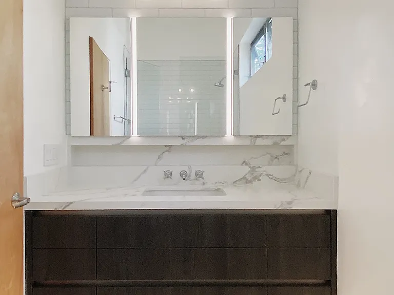 208 S Venice Blvd #B — Photo 30
