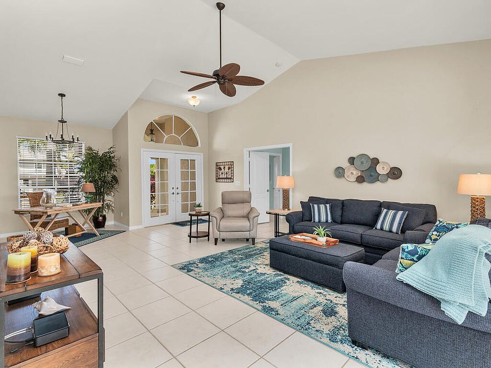 1st image of 533 Bradford Ct #23