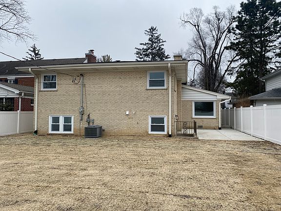 3rd image of 118 S Brighton Pl