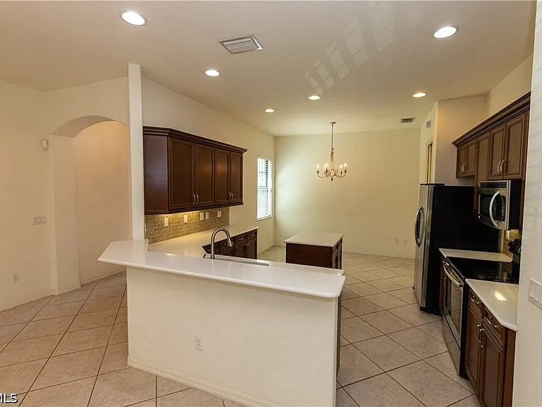 11108 Esteban Dr — Photo 12