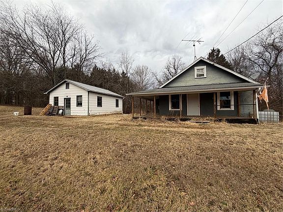 2nd image of 2412 Park Springs Rd