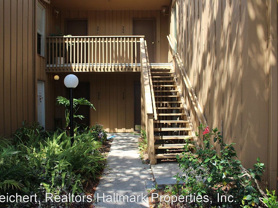 1st image of 238 Crown Oaks Way