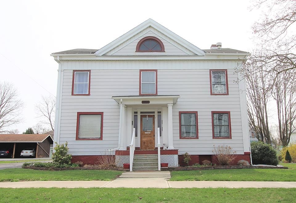 1st image of 103 W Broad St