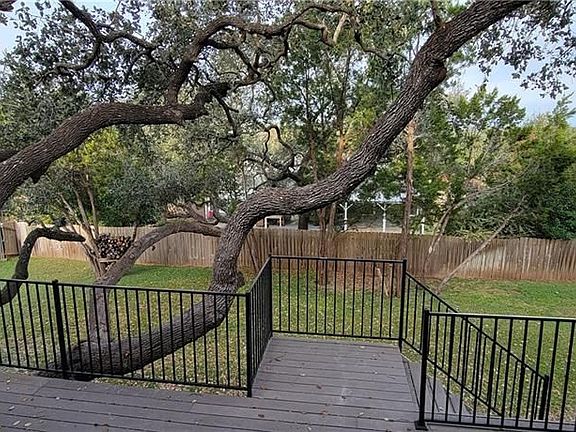 3rd image of 302 Errol Dr