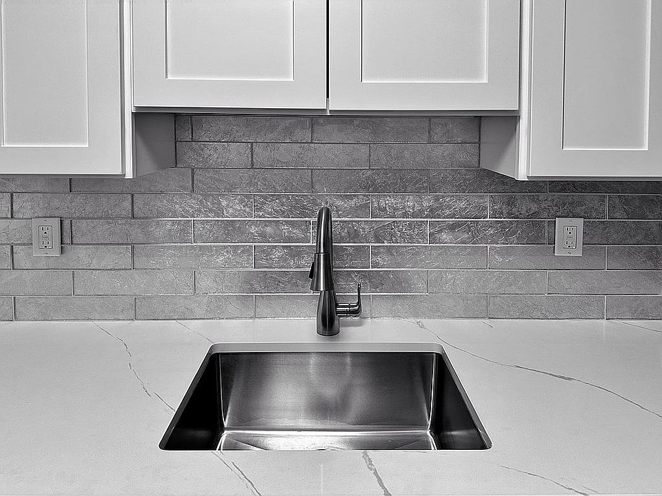 1st image of 1701 Holly Stream Ct