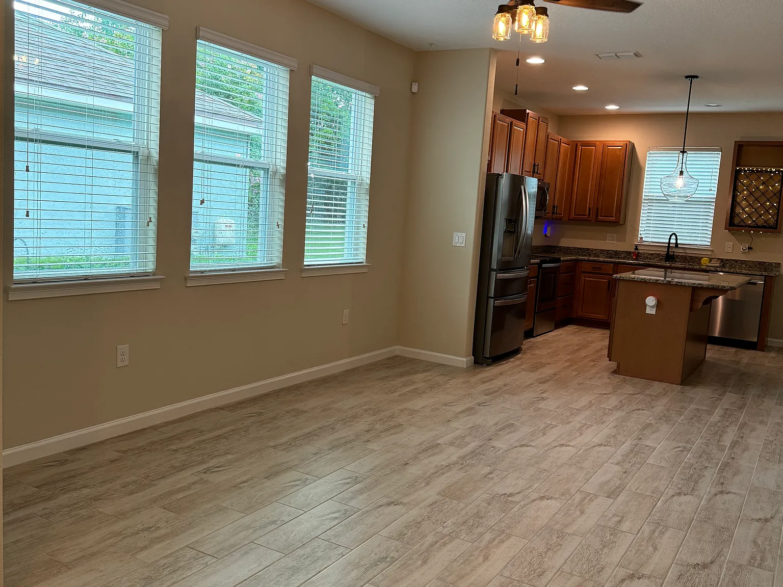 3 bed, 1815 sqft, $2,900 — Photo 4