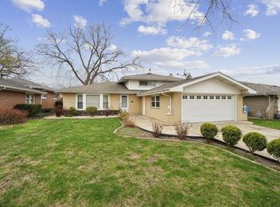 9732 S Keeler Ave, Oak Lawn, IL 60453