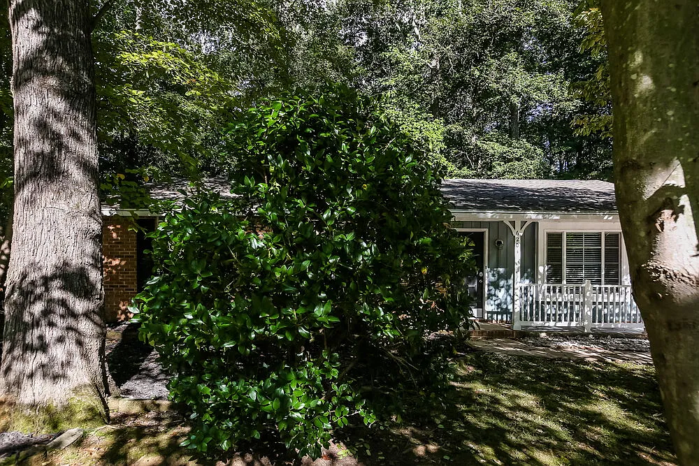 3 bed, 2.0 bath, 1188 sqft, $1,850 — Photo 3