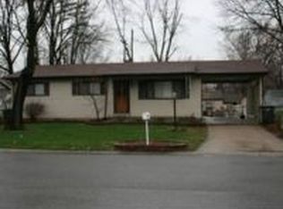14 Saint Luke Dr, Saint Peters, MO 63376