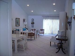5th image of 8 Aerie Ct Unit 8