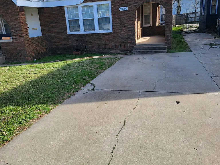 2510 W Park Pl — Photo 19